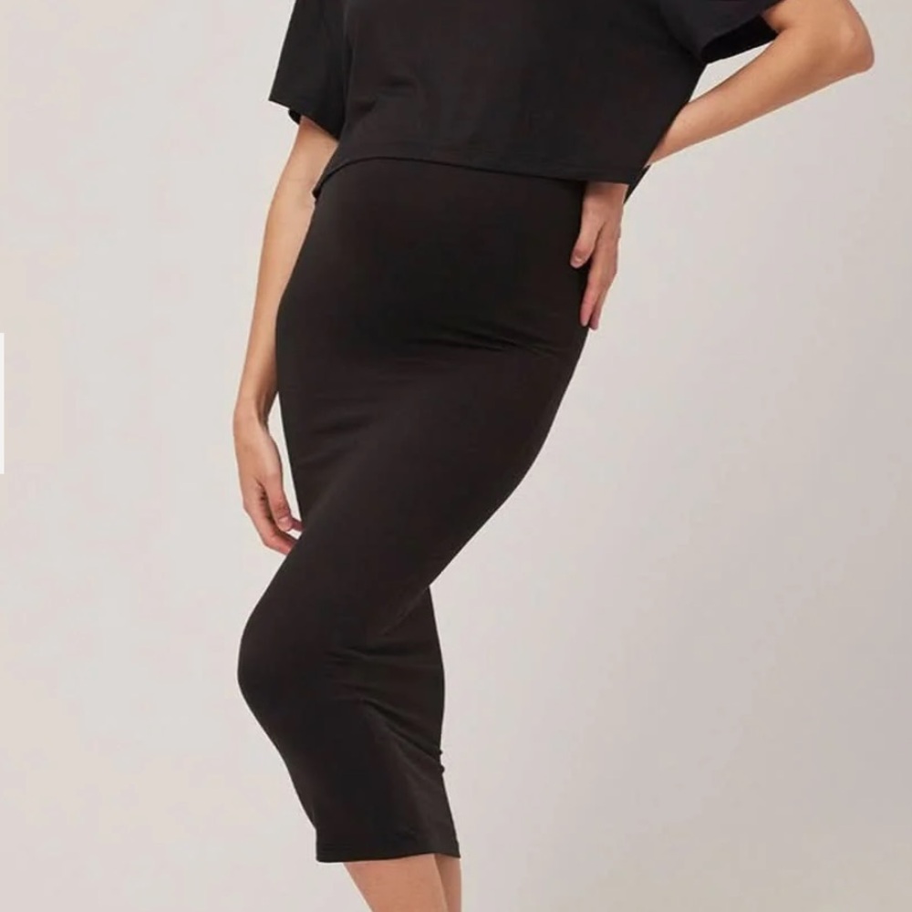 Bumpsuit black maternity midi skirt.